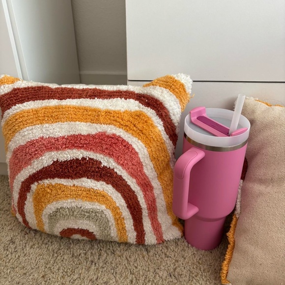 Urban Outfitters Striped Throw Pillow Set - Picture 5 of 5